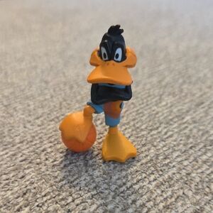 Space Jam A New Legacy Daffy Duck Basketball Figurine